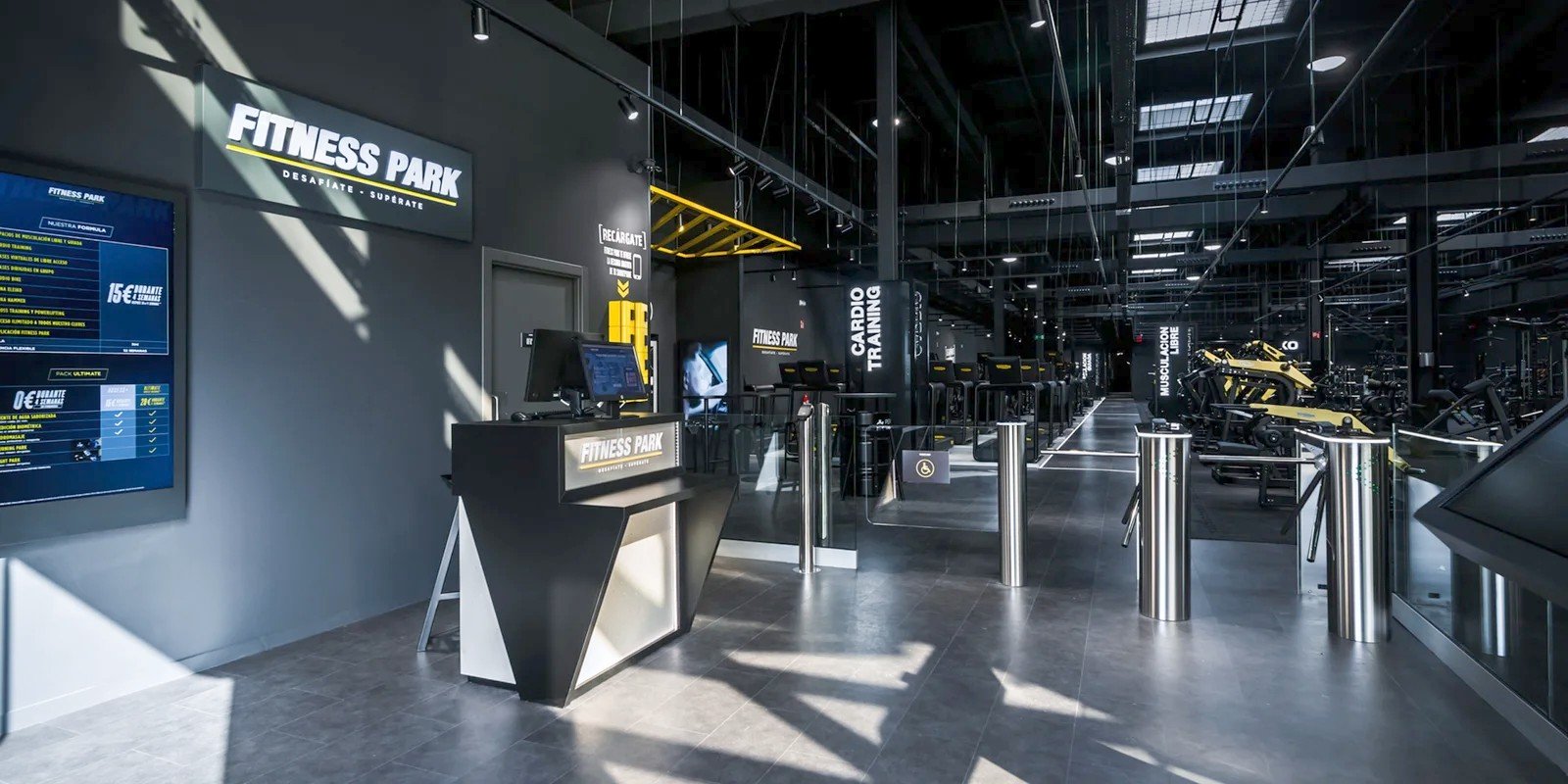 Recepción de Fitness Park en Metromar
